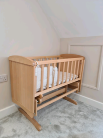 2nd hand cribs for sale